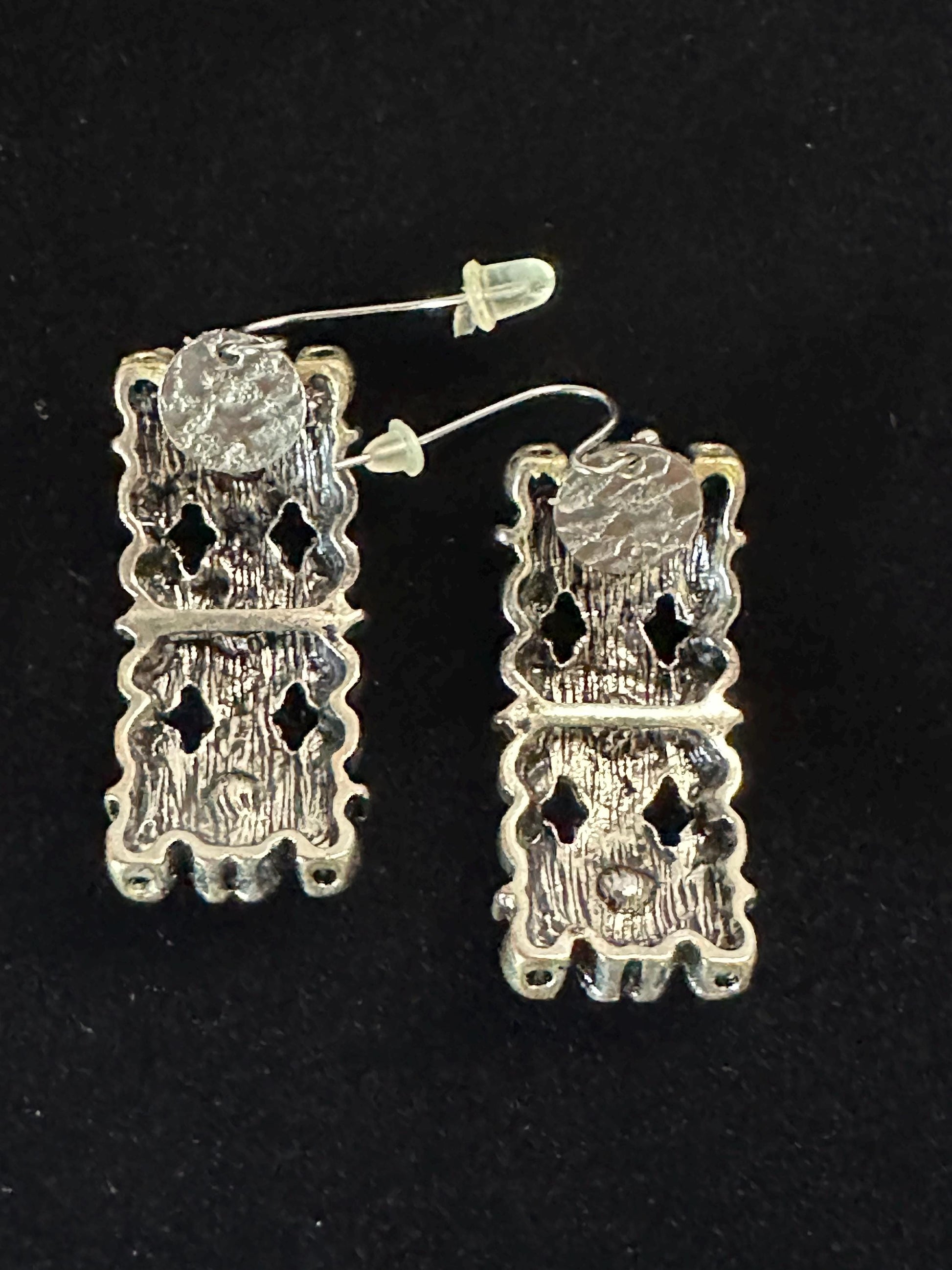 Elegant Vintage-Inspired Silver Filigree Drop Earrings with Cubic Zirconia - Timeless Jewelry