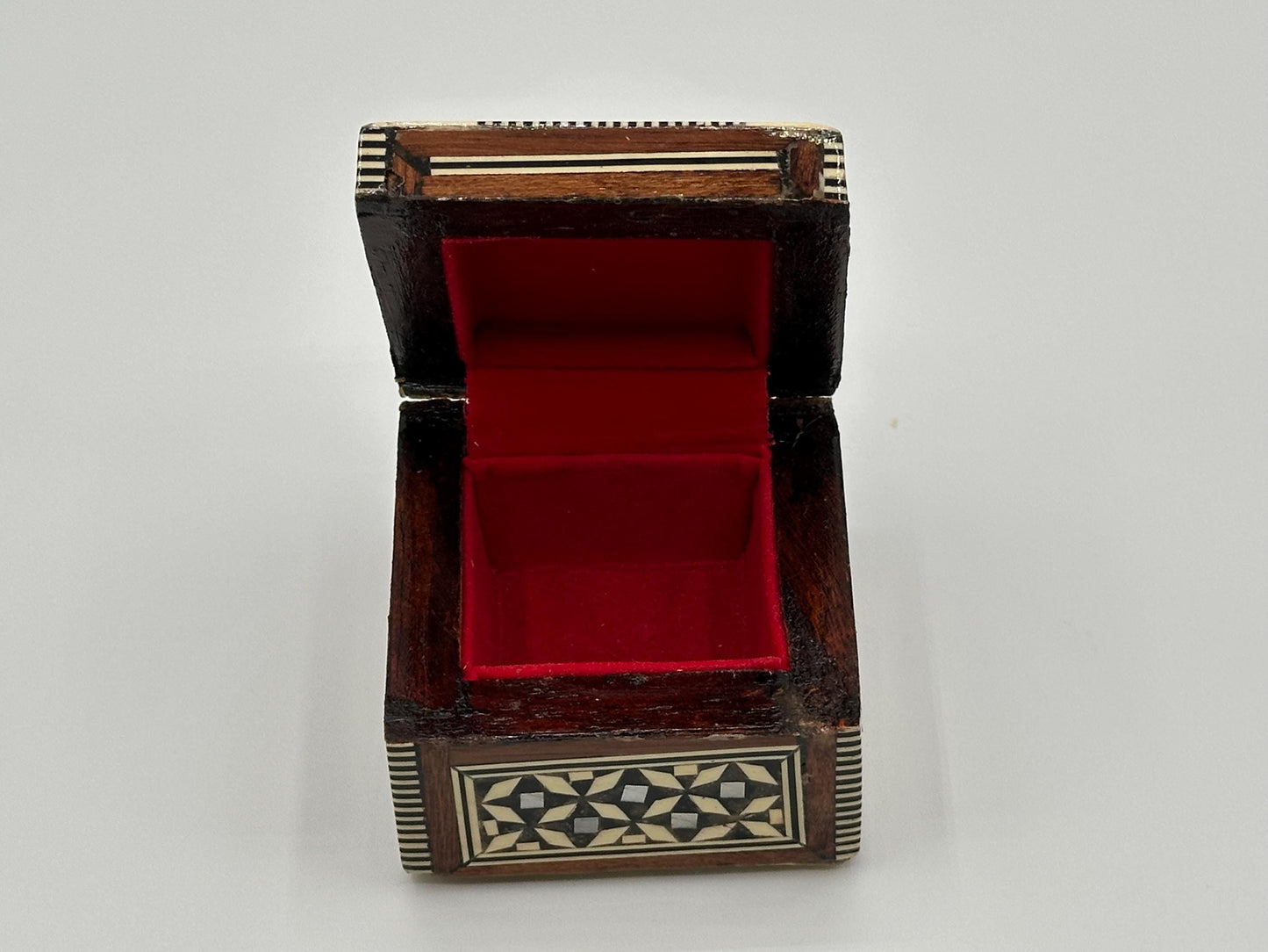 Geometric Marquetry Jewelry Box - Handcrafted Wooden Inlay Keepsake Storage with Bohemian Flair