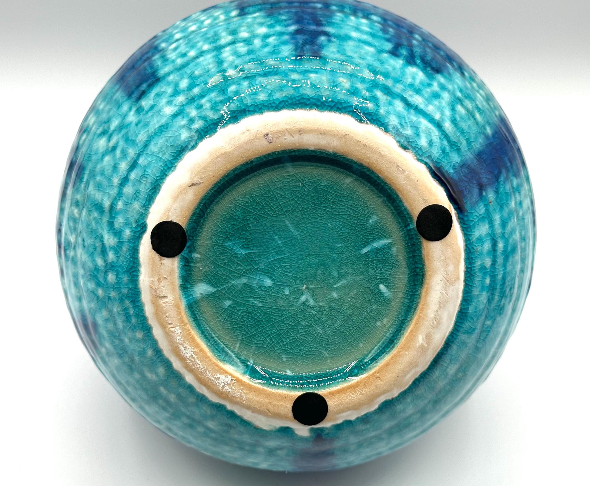 Handcrafted Blue Gradient Ceramic Vase - Modern Round Pottery with Narrow Neck for Coastal Decor