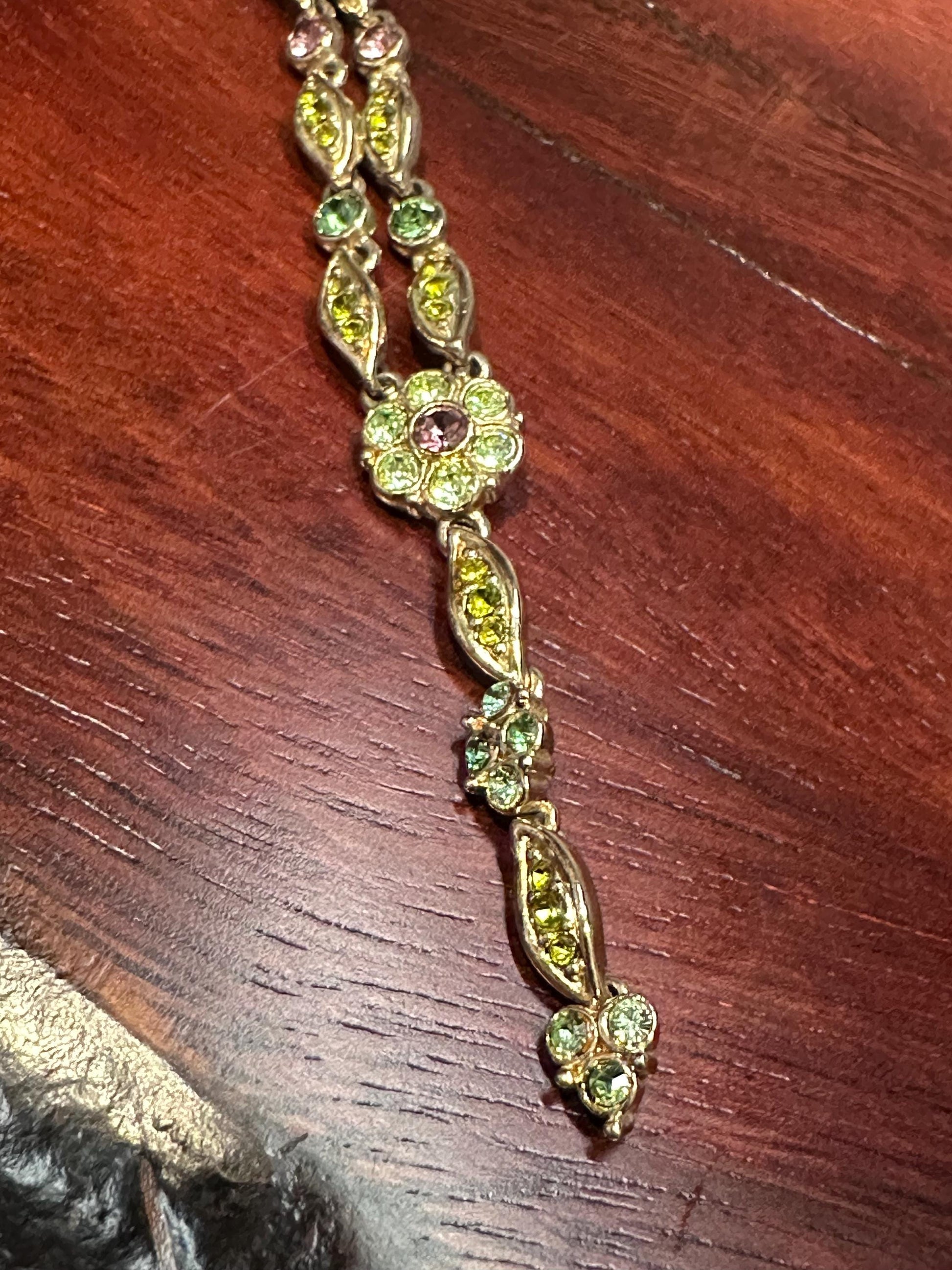 Elegant Floral Y-Drop Statement Necklace: Multi-Colored Gemstones, Vintage-Inspired Bohemian Jewelry