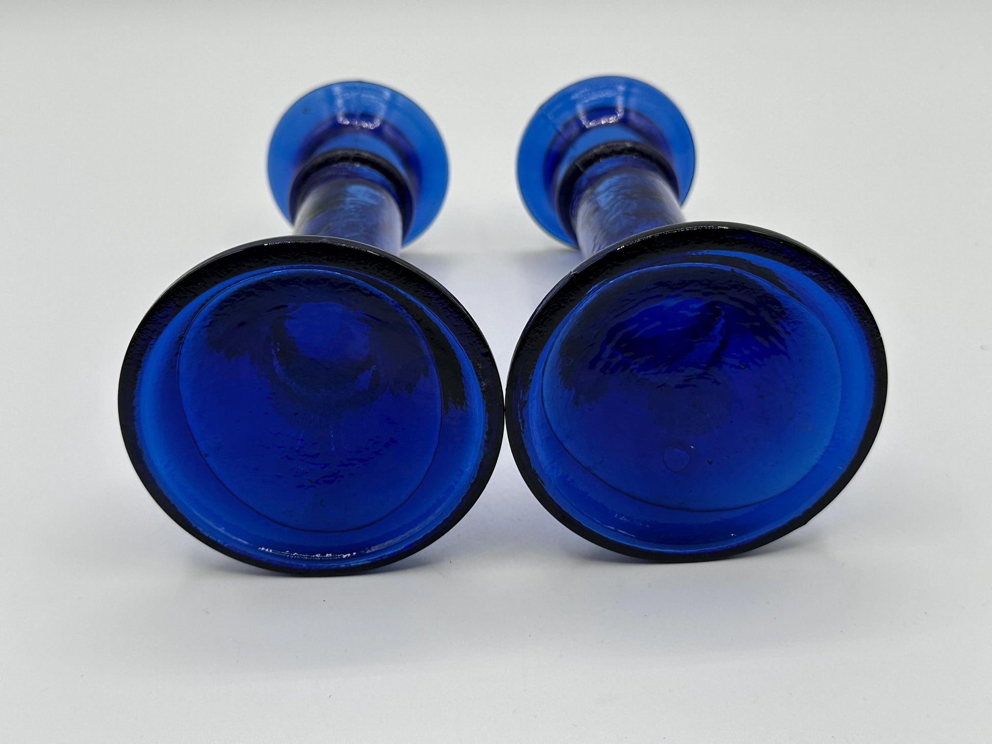 Elegant Cobalt Blue Glass Candleholders: Versatile Tabletop Decor for Weddings, Home & Special Events