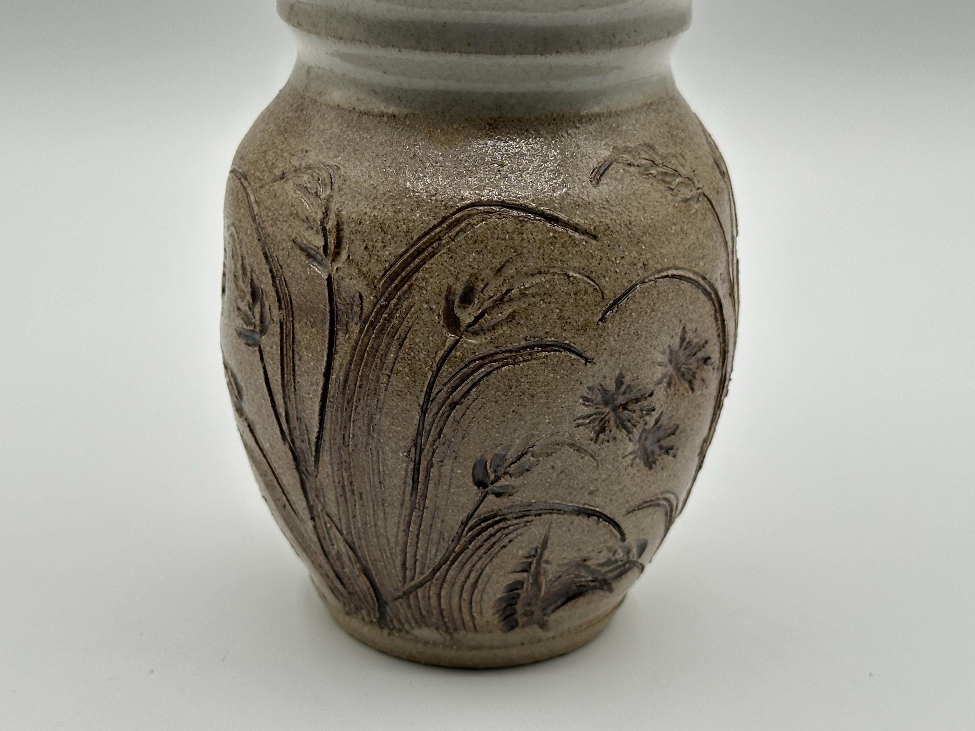 Rustic Handcrafted Floral Etched Stoneware Vase - Farmhouse Cottagecore Ceramic Pottery Décor