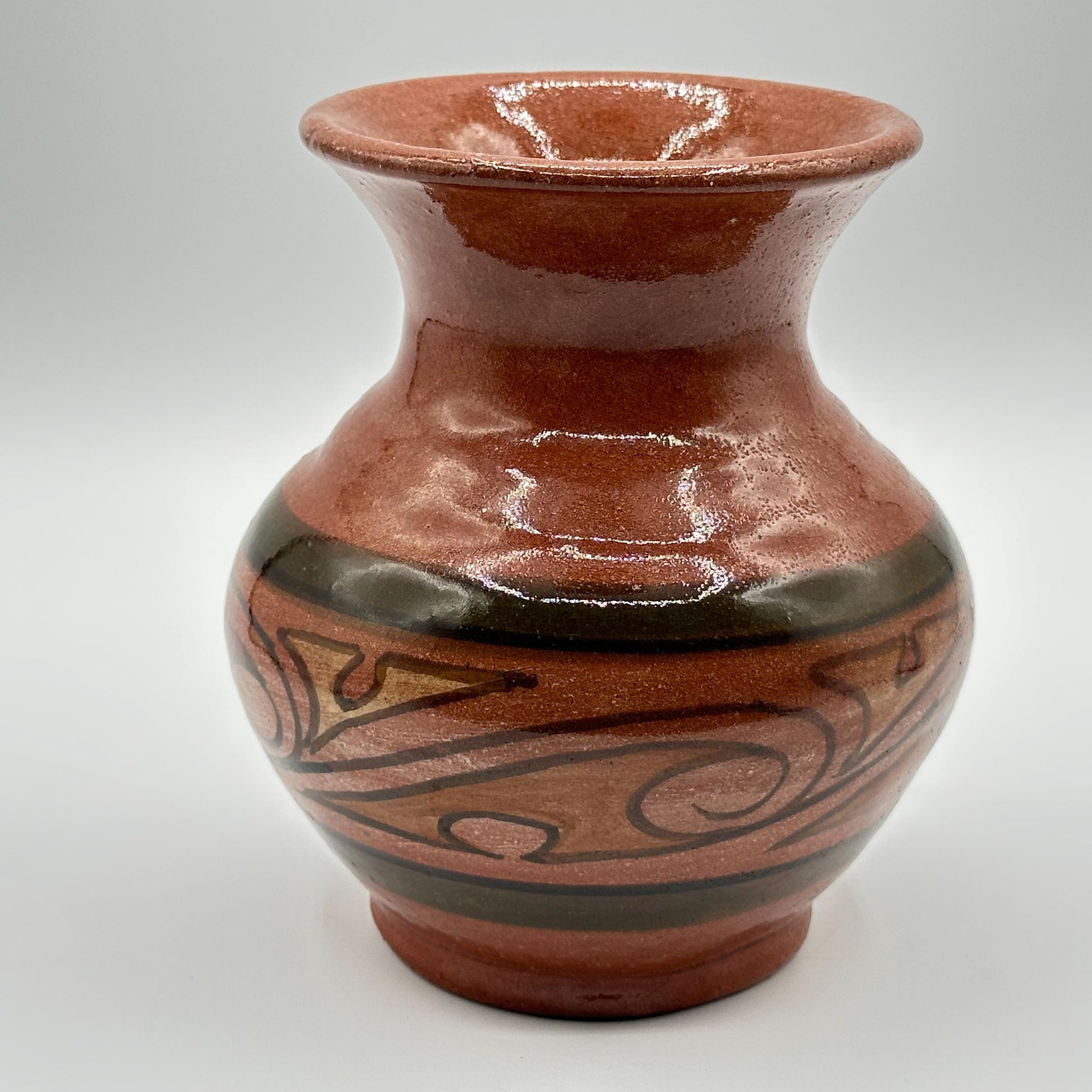 Handcrafted Panamanian Terracotta Vase - Rustic Red Ceramic with Black Painted Motif