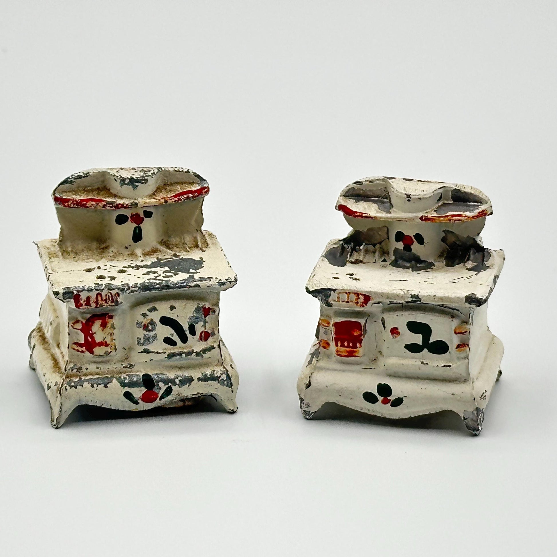 Vintage Hand-Painted Cast Iron Miniature Stove Salt & Pepper Shakers Set - Antique Kitchen Decor