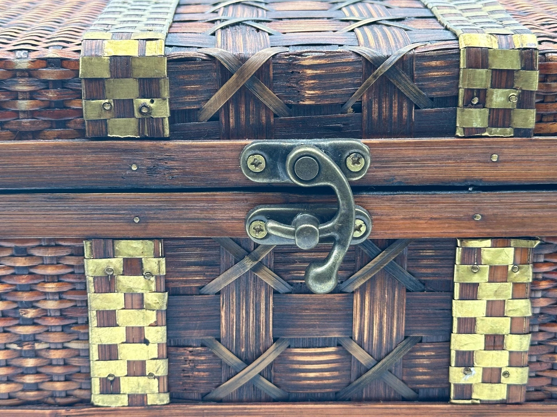 Vintage Bombay Company Woven Wood & Brass Chest - Rustic Jewelry Trinket Box with Latch