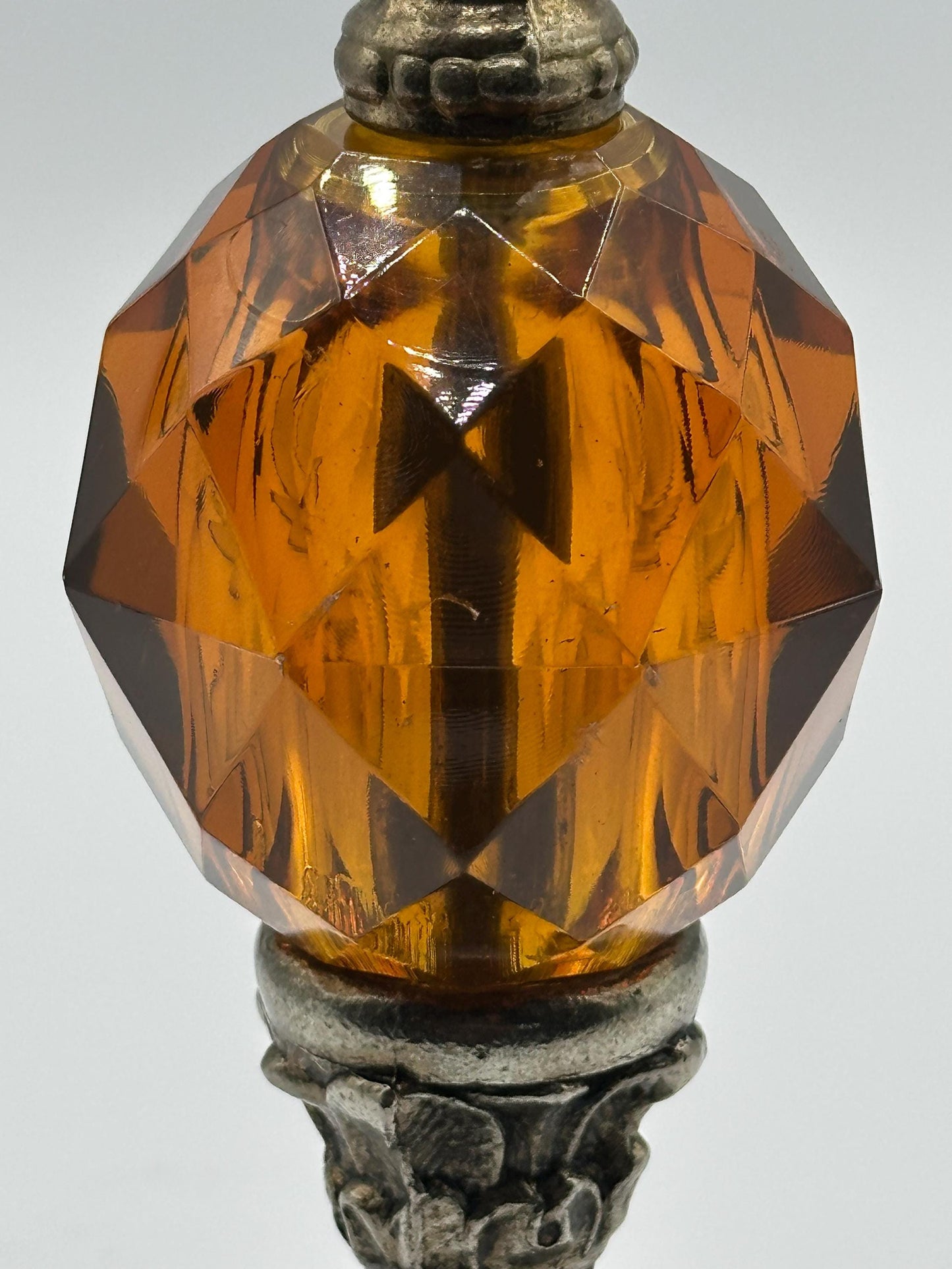 Retro Amber Lucite & Brass Candle Holder: Mid-Century Modern Glam Decor for Hollywood Regency Style