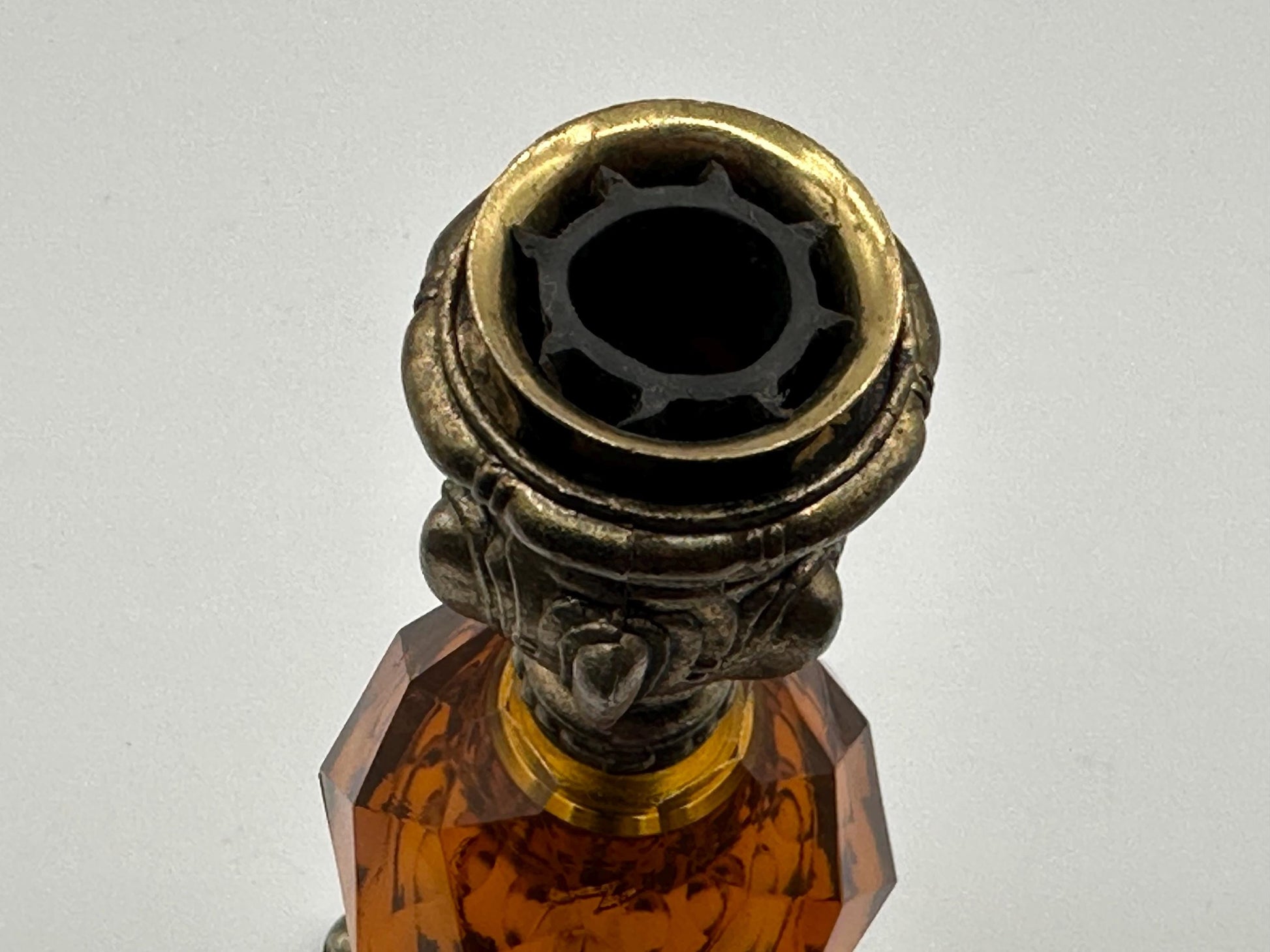 Retro Amber Lucite & Brass Candle Holder: Mid-Century Modern Glam Decor for Hollywood Regency Style