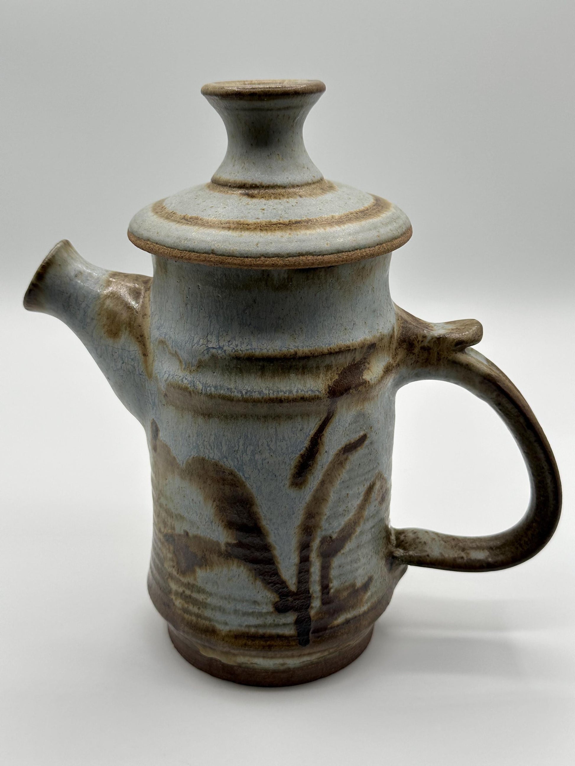 Handcrafted Preuss Signature Ceramic Teapot: Artisanal Studio Pottery with Elegant Handle