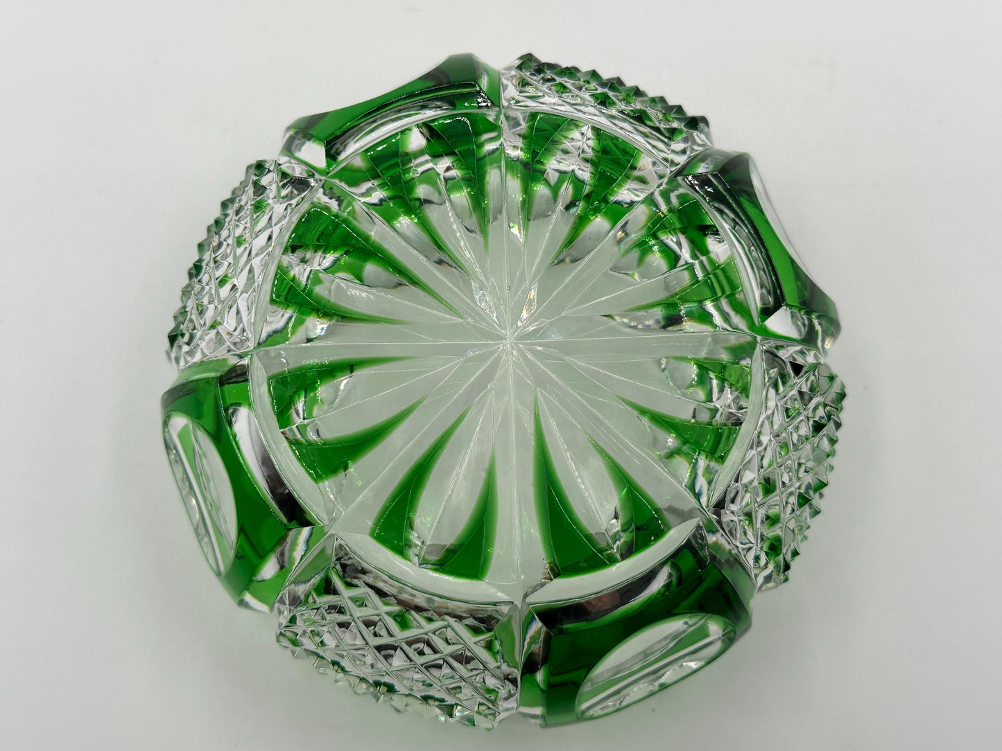 Vintage Bohemian Cut Glass Ashtray - Emerald Green Crystal Smoking Accessory for Home Decor