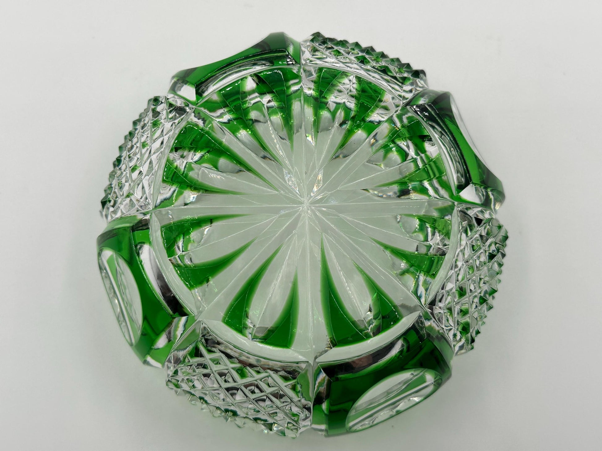 Vintage Bohemian Cut Glass Ashtray - Emerald Green Crystal Smoking Accessory for Home Decor