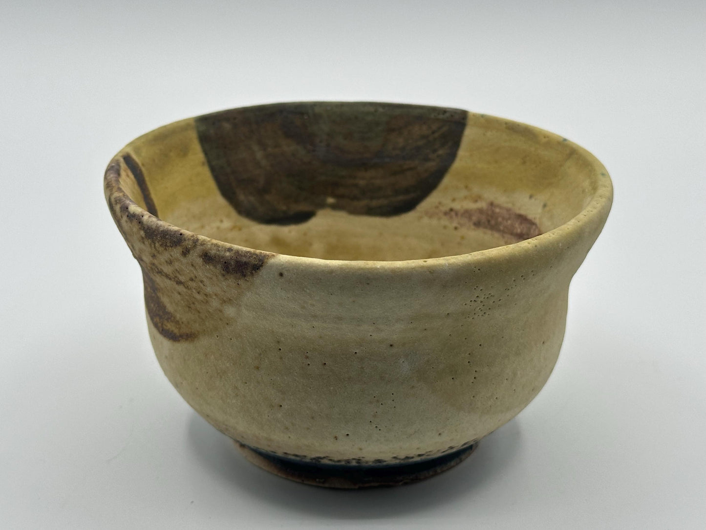 Artisanal Rustic Matcha Bowl - Handcrafted Stoneware with Natural Glaze Drips for Tea Ceremony