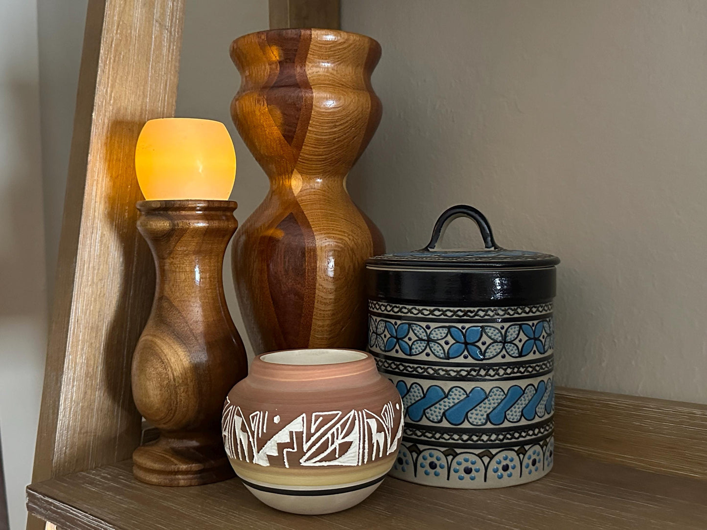 Authentic Navajo Mesa Verde Kanuho Pottery: Hand-Painted, Etched Vase with Artist Signature
