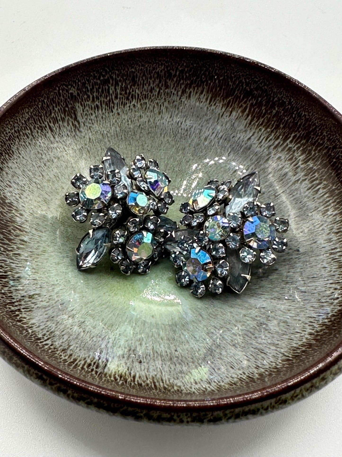 Vintage Aurora Borealis Rhinestone Clip-On Earrings: Iridescent Sparkle for Special Occasions