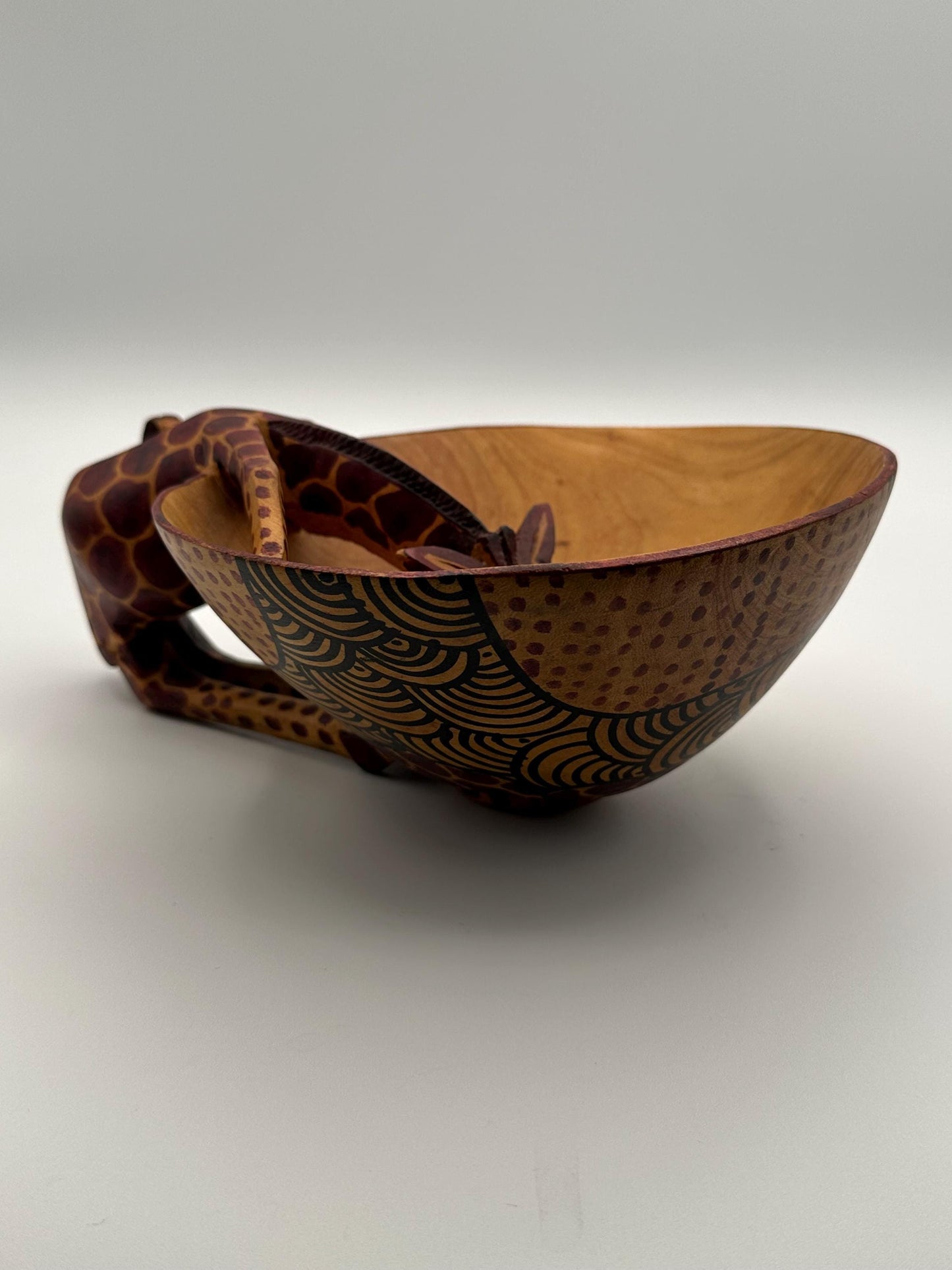 Hand-Carved Wooden Giraffe Bowl: African-Inspired Tribal Decor, Unique Artisan Animal Sculpture