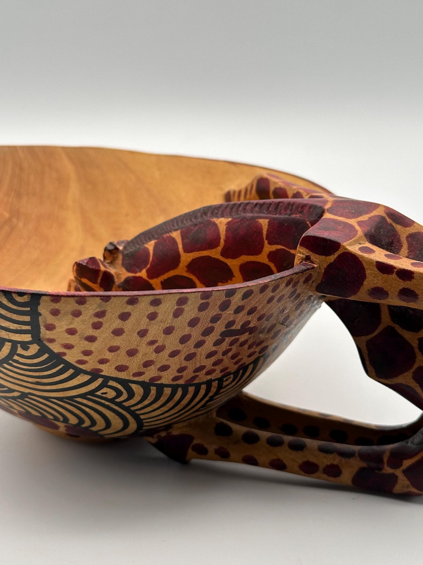 Hand-Carved Wooden Giraffe Bowl: African-Inspired Tribal Decor, Unique Artisan Animal Sculpture