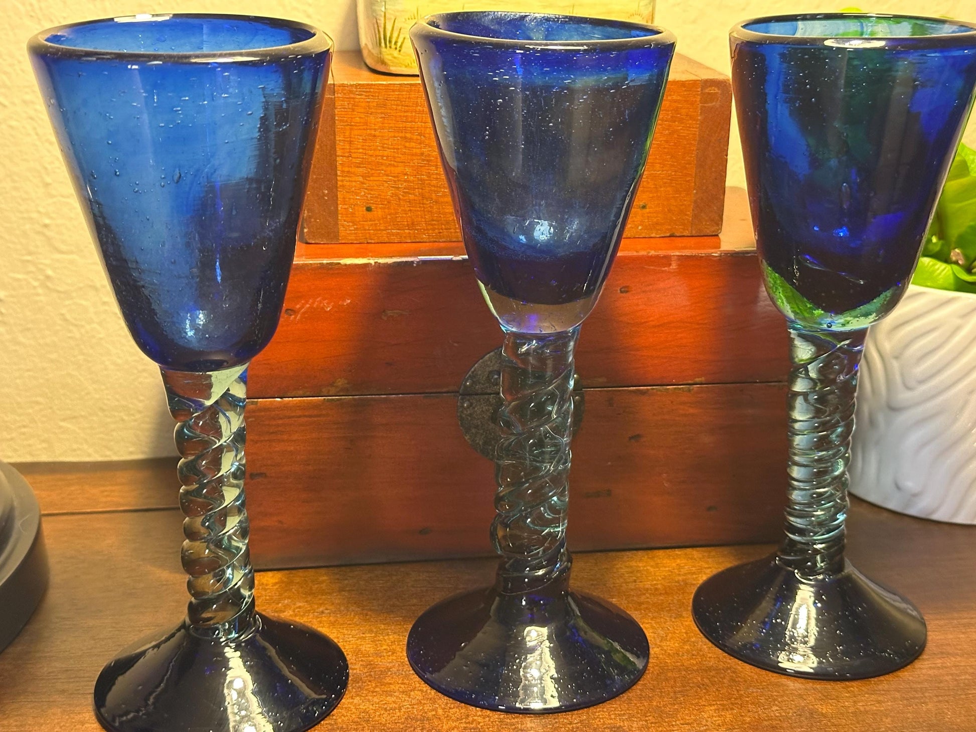 Vintage Cobalt Blue Mexican Hand-Blown Twisted Stem Wine Goblets - Set of 4 Mid-Century Barware Glasses
