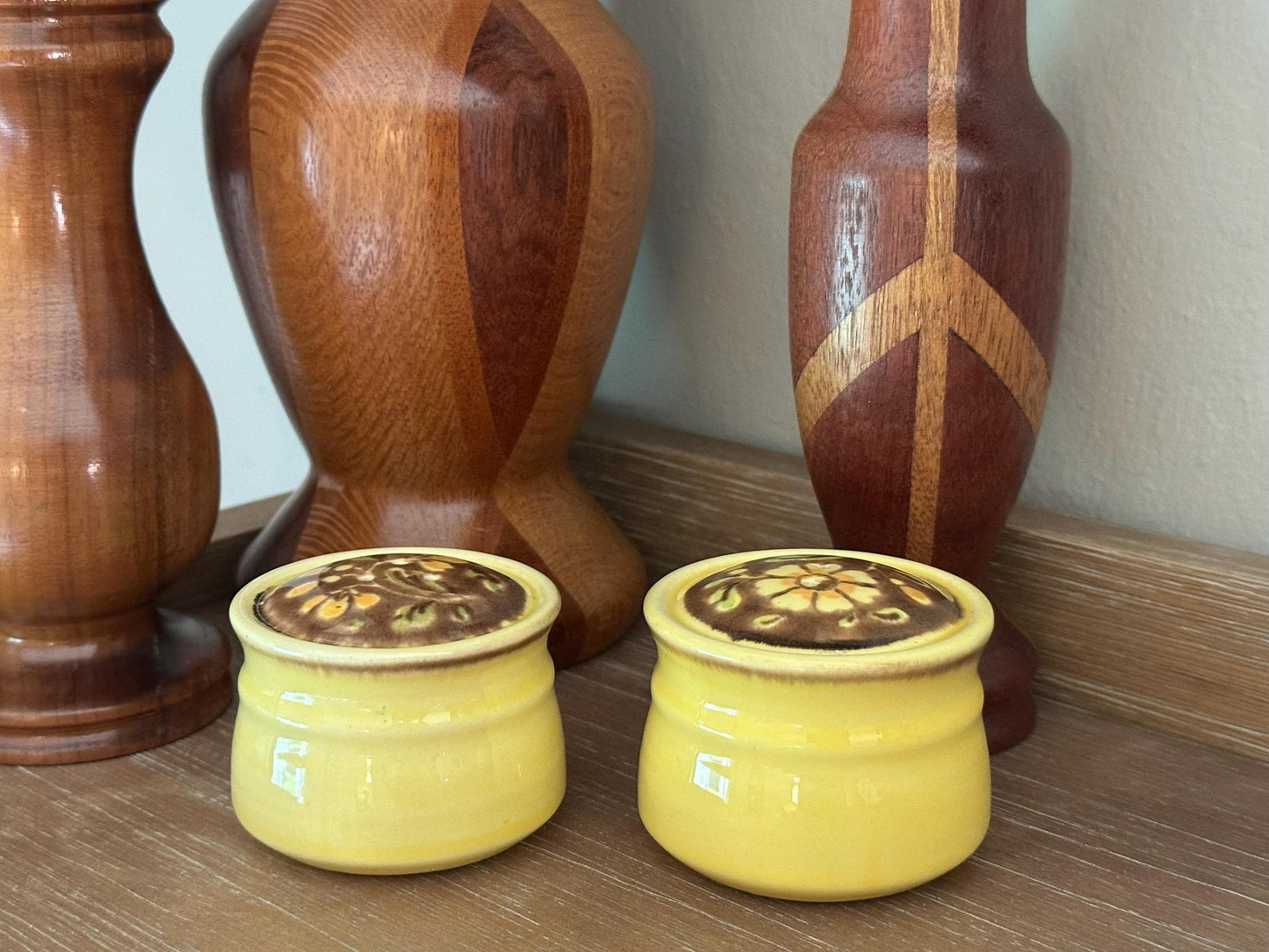 Vintage Metlox Poppytrail San Clemente Yellow Salt Pepper Shakers Mid Century Kitchen Collectible Pottery