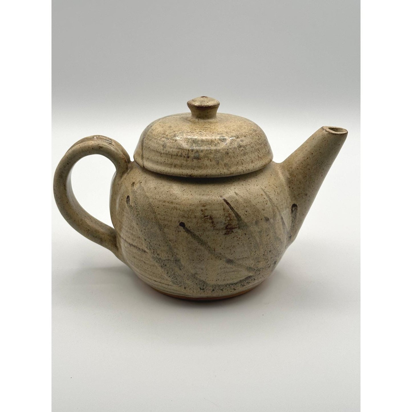 Handmade Studio Pottery Teapot – Speckled Beige Stoneware with Brushstroke Glaze