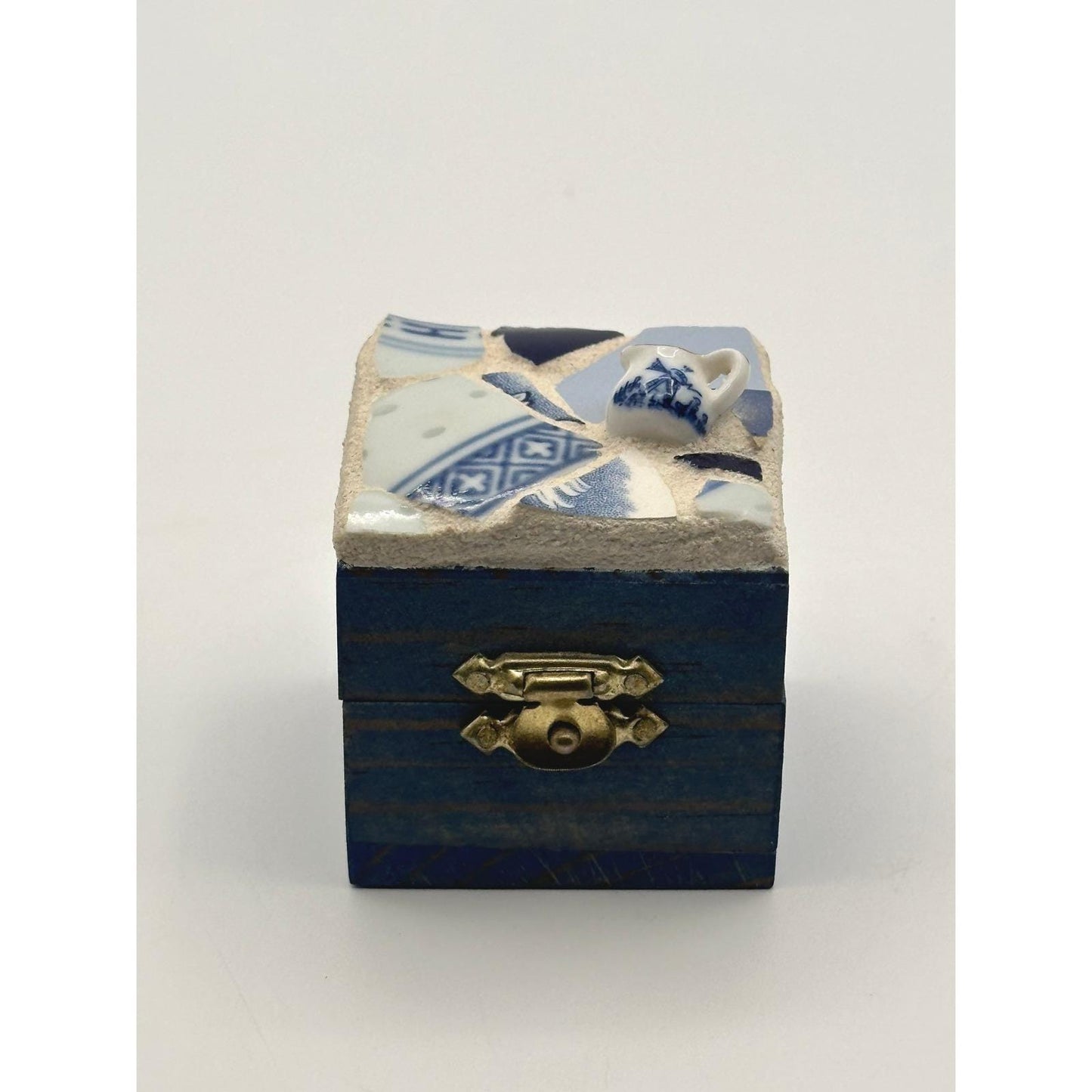 Vintage Handmade Mosaic Trinket Box Blue White China Shards Artist Signed Jewelry Storage Keepsake