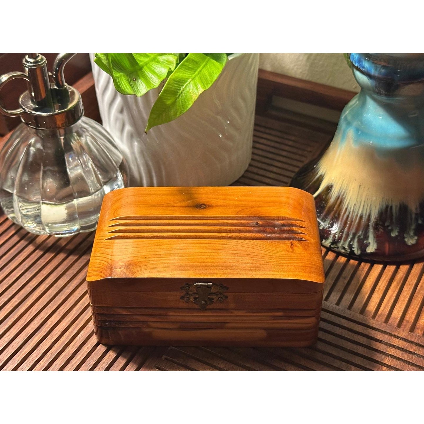 Handmade Cedar Keepsake Box with Carved Detail - Wooden Jewelry Trinket Storage
