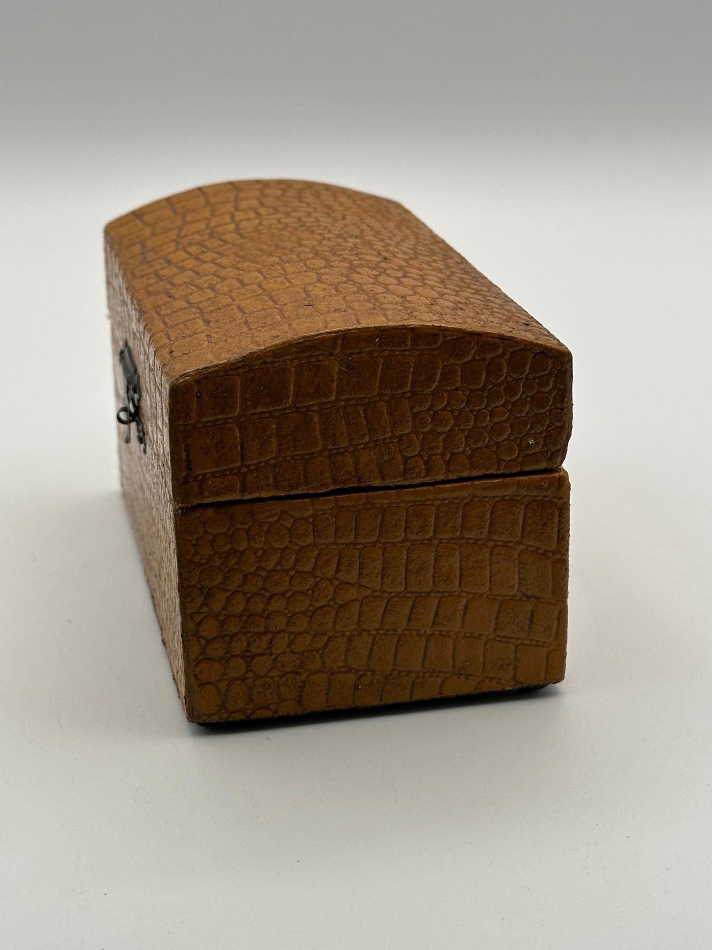Vintage Faux Alligator Jewelry Box | Crocodile Embossed Keepsake Storage Chest | Brown Arched Decor