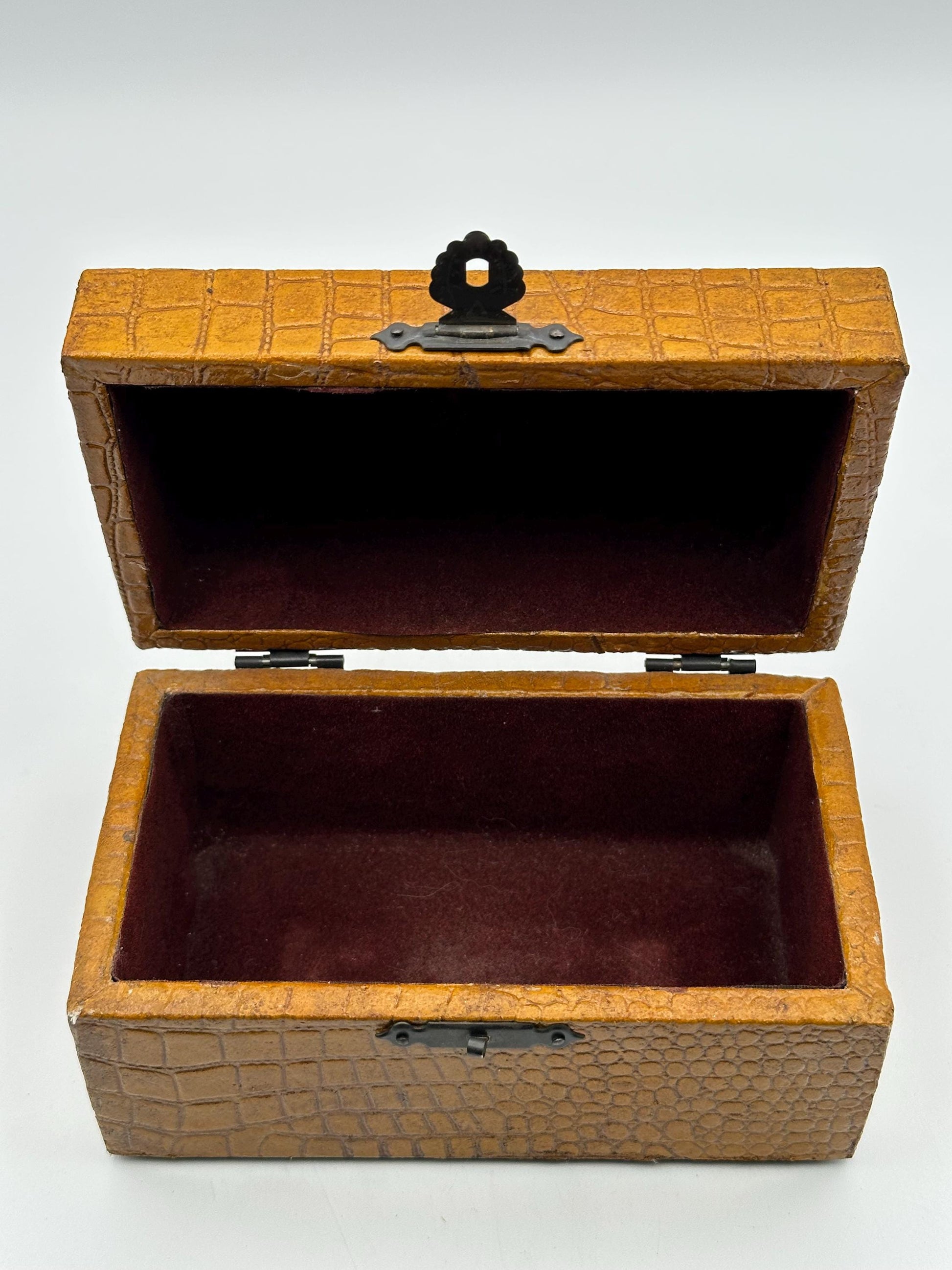 Vintage Faux Alligator Jewelry Box | Crocodile Embossed Keepsake Storage Chest | Brown Arched Decor