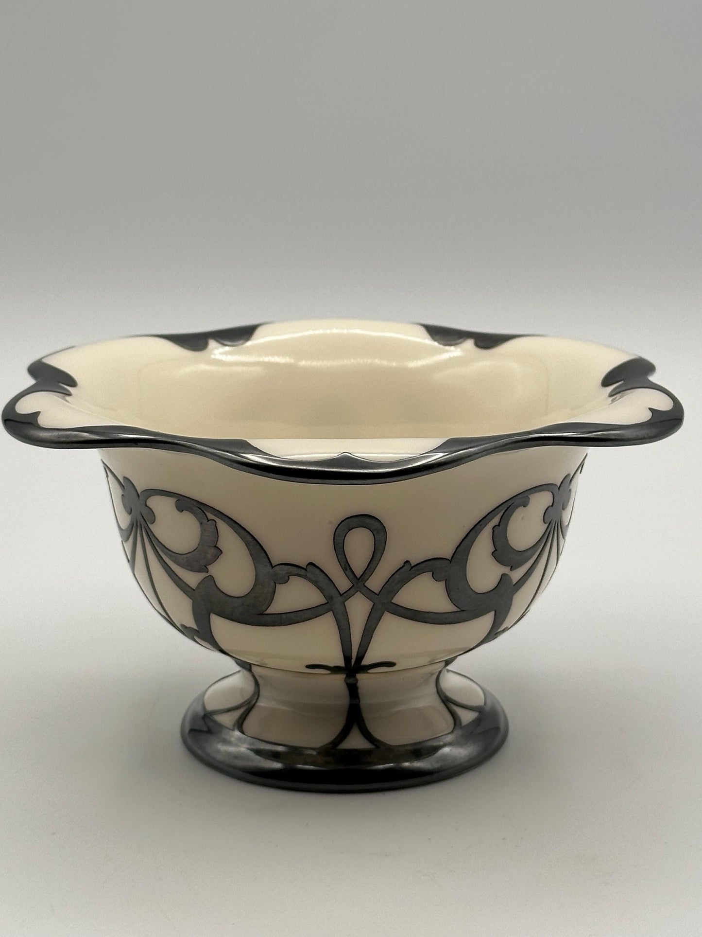 Elegant Vintage Lenox Reed & Barton Pedestal Compote - Sterling Silver Footed Dish for Entertaining