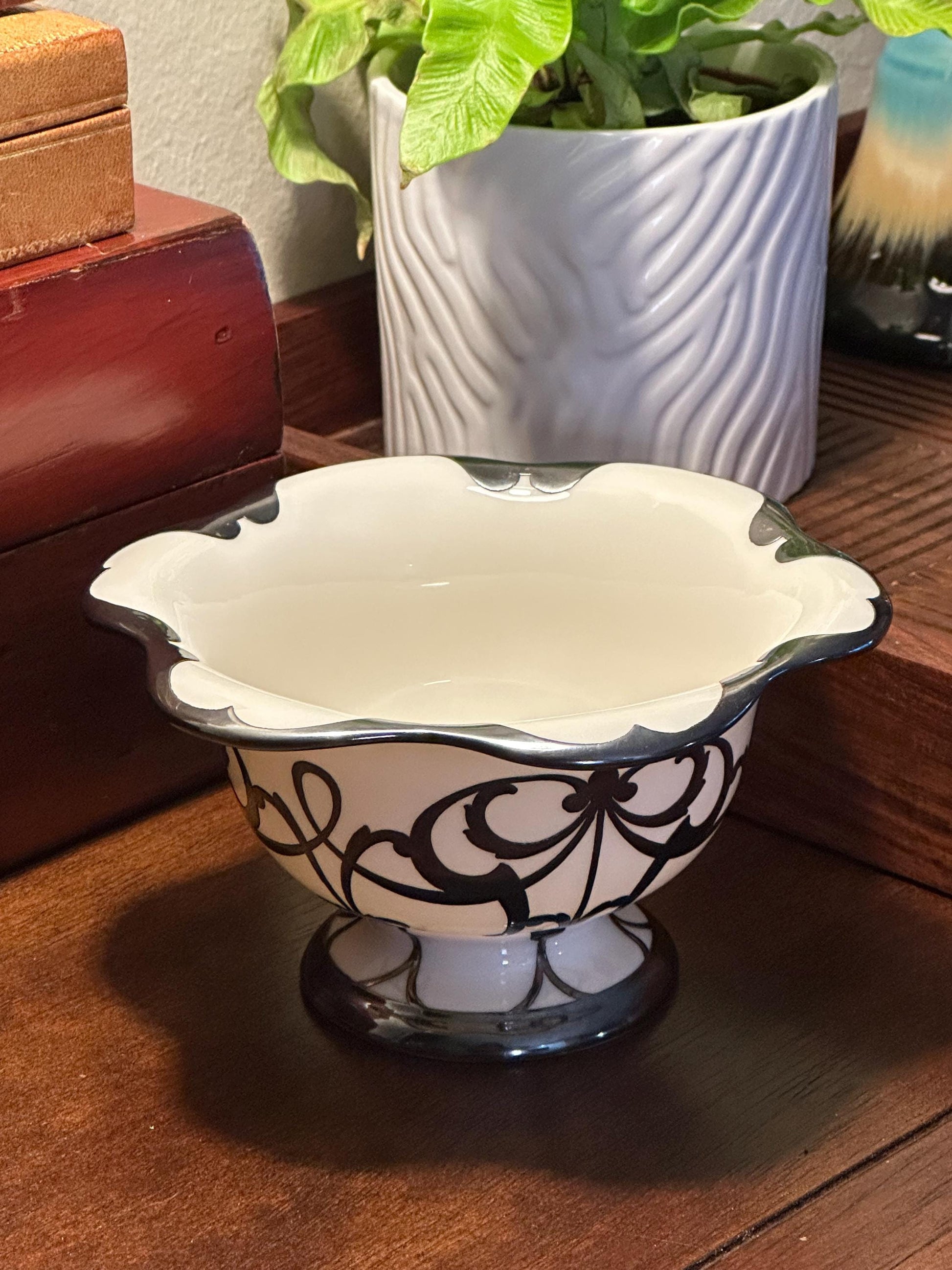 Elegant Vintage Lenox Reed & Barton Pedestal Compote - Sterling Silver Footed Dish for Entertaining