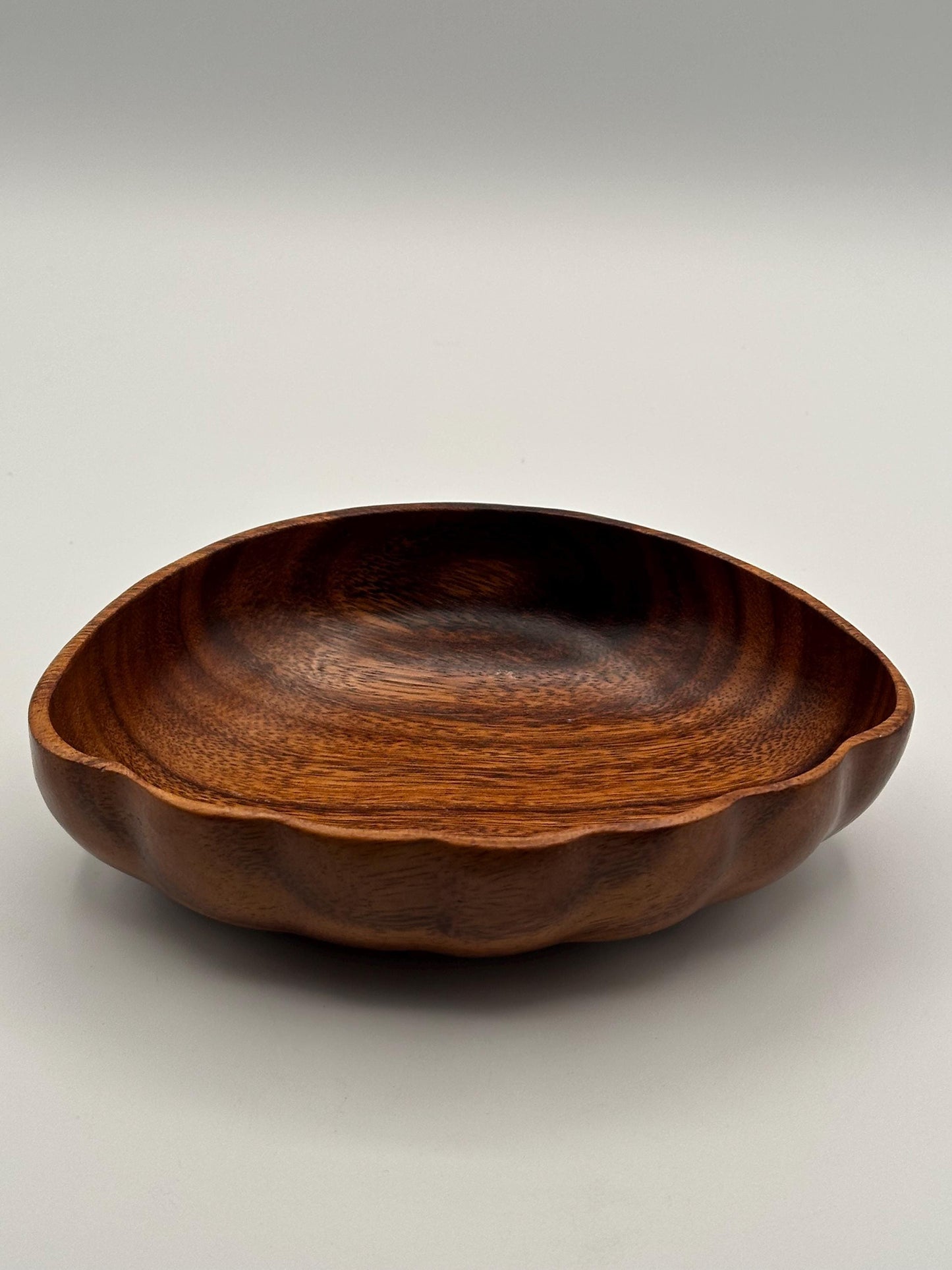 Vintage Hand Carved Wooden Bowl Scalloped Edge Mid Century Solid Wood Natural Grain Serving Decor